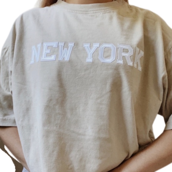 beige new york tee | destination tee - Picture 3 of 5
